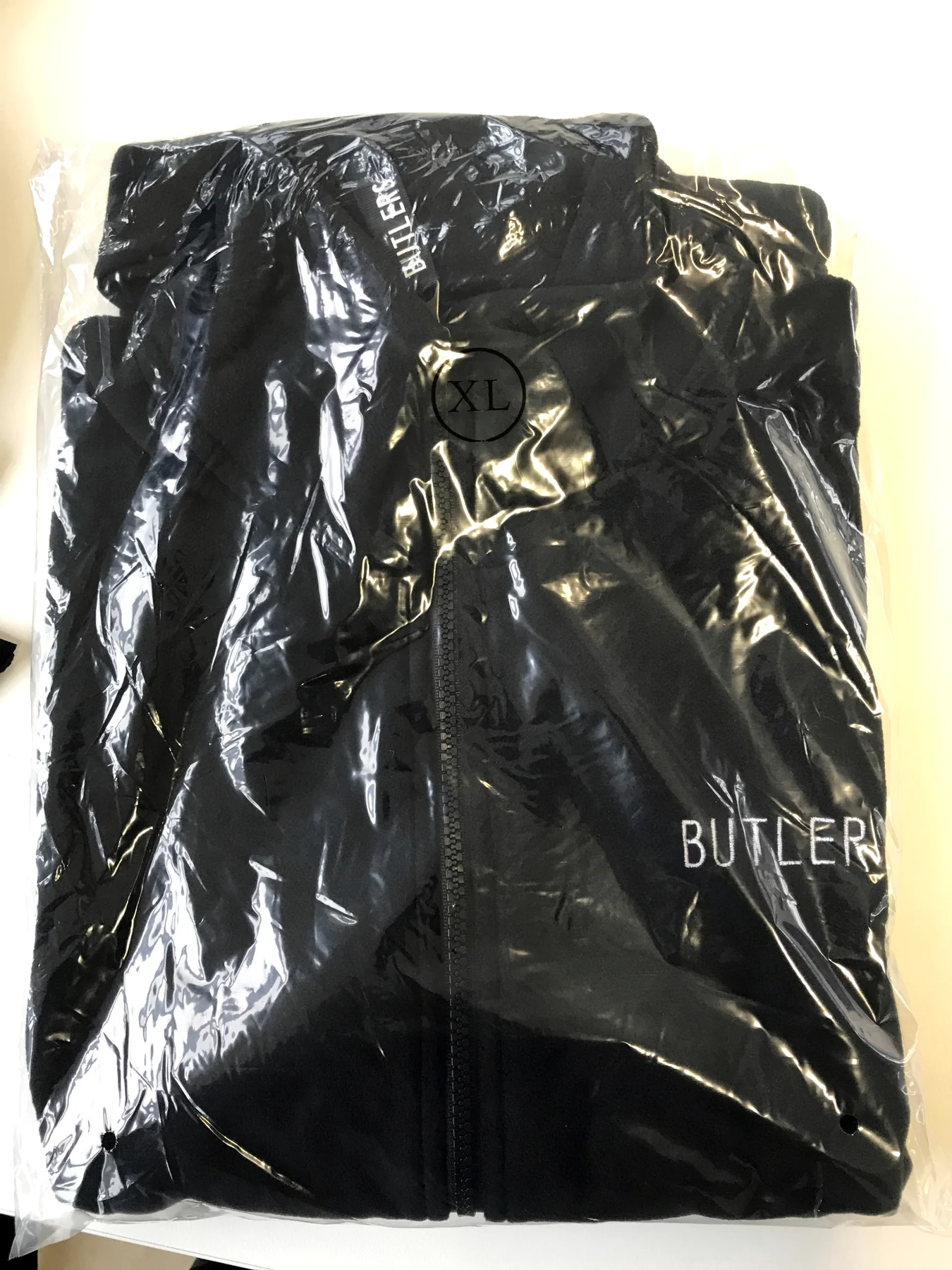 Einzelverpackte BUTLERS Fleeceweste
